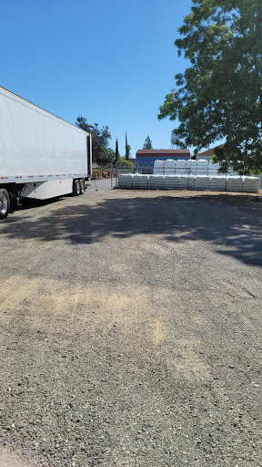 Pet Supply Store «Sutter Orchard Supply», reviews and photos, 573 Bridge St, Yuba City, CA 95991, USA