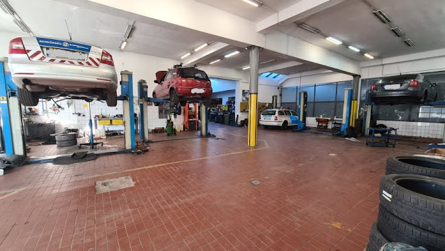 Autó Danubia kft, Karosszéria , Fényező, Autószerelő Műhely, VIZSGABÁZIS 1118 Budapest, Budaörsi út 62