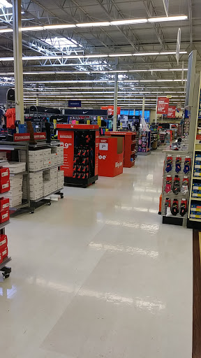 Sporting Goods Store «Academy Sports + Outdoors», reviews and photos, 1205 Wimberly Dr SW, Decatur, AL 35603, USA