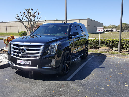 Auto Body Shop «Dayas Custom Auto», reviews and photos, 6650 Kingspointe Pkwy, Orlando, FL 32819, USA