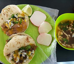 Tacos de Cabeza De Res photo