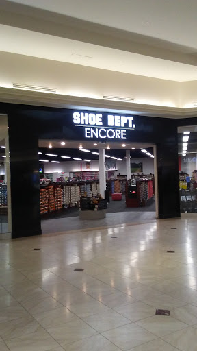 Shopping Mall «Oakdale Mall», reviews and photos, Harry L Dr #601-635, Johnson City, NY 13790, USA