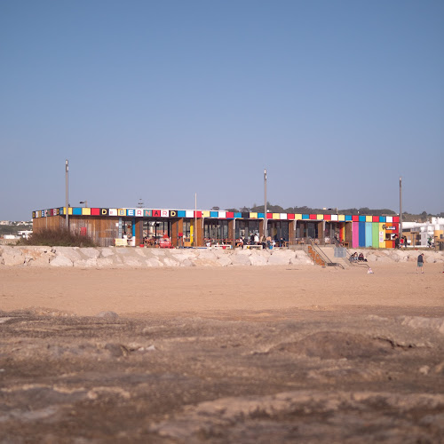 Praia do CDS, Apoio de Praia 11, 2825-391, Portugal