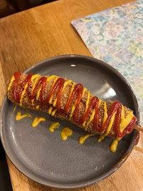 Saucisse sur bâtonnet du Restaurant coréen TCHAM à Paris - n°7