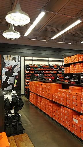 Clothing Store «Nike Factory Store», reviews and photos, 915 Ridgewalk Pkwy #200, Woodstock, GA 30188, USA