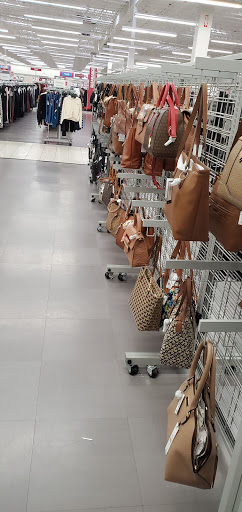 Shopping Mall «Valley Mall», reviews and photos, 2529 Main St, Union Gap, WA 98903, USA