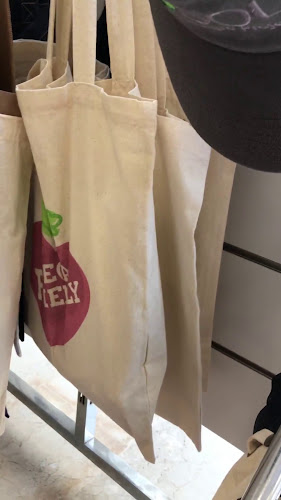 איזי הדפסה על חולצות ומוצרי פרסום - רעננה