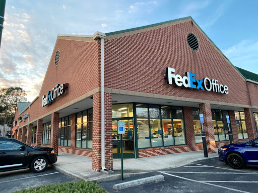 Print Shop «FedEx Office Print & Ship Center», reviews and photos, 10236 W Broad St, Glen Allen, VA 23060, USA