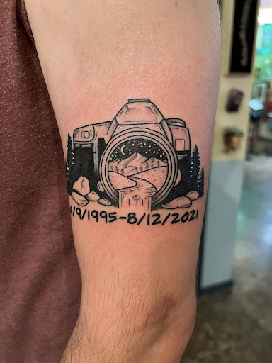 Tattoo Shop «Colossus Tattoo», reviews and photos, 225 W University Dr, Tempe, AZ 85281, USA