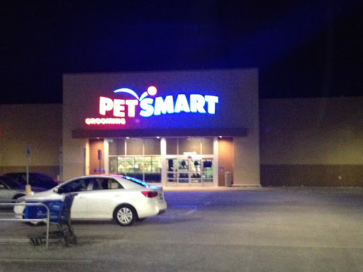 Pet Supply Store «PetSmart», reviews and photos, 160 Washington St #701, Rochester, NH 03839, USA