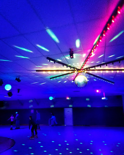 Amusement Center «High Roller Skating Center of La Crosse», reviews and photos, 3624 East Ave S, La Crosse, WI 54601, USA