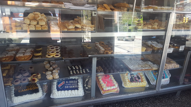 Panadería y Rotisería "Diamantis" - Ciudad de la Costa