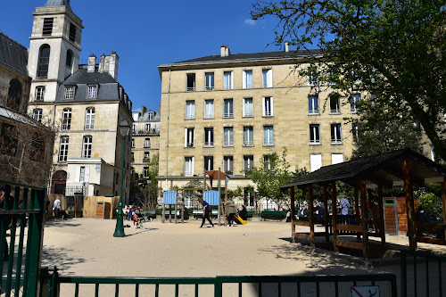 Square Charles-Victor Langlois à Paris