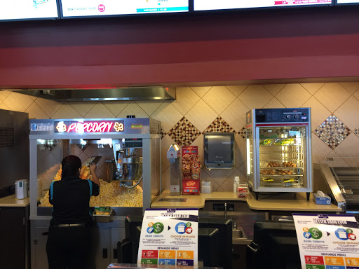 Movie Theater «Regal Cinemas Nanuet 12 & RPX», reviews and photos, 6201 Fashion Dr, Nanuet, NY 10954, USA