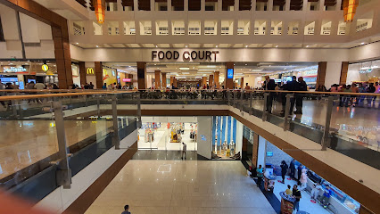 قاعة المطاعم-food court