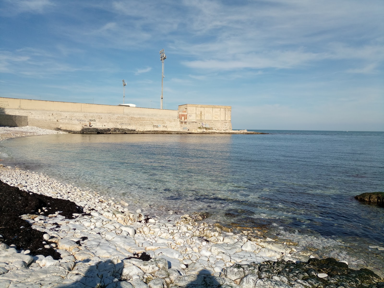 Fotografie cu Prima Cala cu nivelul de curățenie scăzut