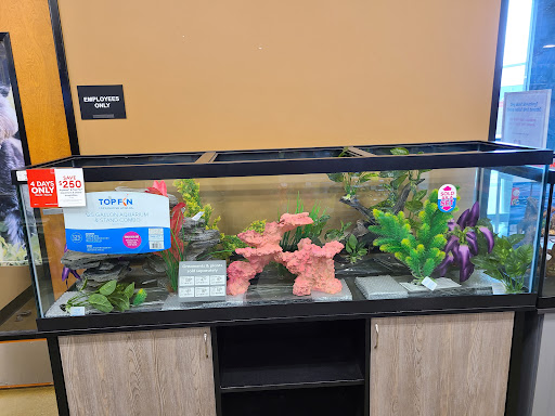 Pet Supply Store «PetSmart», reviews and photos, 2141 N Rose Ave, Oxnard, CA 93036, USA