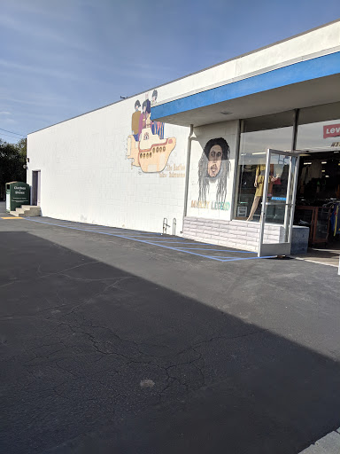 Thrift Store «Super Thrift», reviews and photos, 431 N Harbor Blvd, La Habra, CA 90631, USA