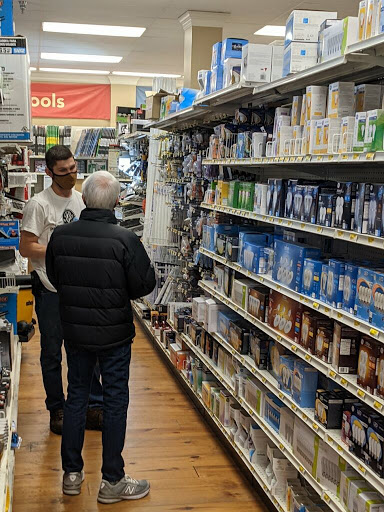 Home Improvement Store «Carr Hardware», reviews and photos, 320 W Main St, Avon, CT 06001, USA