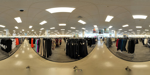 Department Store «Nordstrom Rack South Loop», reviews and photos, 1118 S Canal St, Chicago, IL 60607, USA