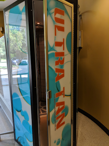 Gym «Work Out World-WOW Fitness-Cromwell», reviews and photos, 20 Sebethe Dr, Cromwell, CT 06416, USA