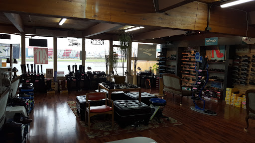 Shoe Store «Wide Shoes Only», reviews and photos, 203 Airport Way, Renton, WA 98057, USA