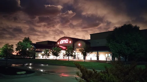 Movie Theater «AMC Classic Dubuque 14», reviews and photos, 2835 NW