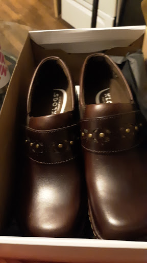 Shoe Store «Super Shoes», reviews and photos, 1070 US-1, Rockport, ME 04856, USA