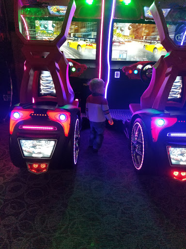 Bowling Alley «Brunswick Zone Woodridge», reviews and photos, 1555 75th St, Woodridge, IL 60517, USA