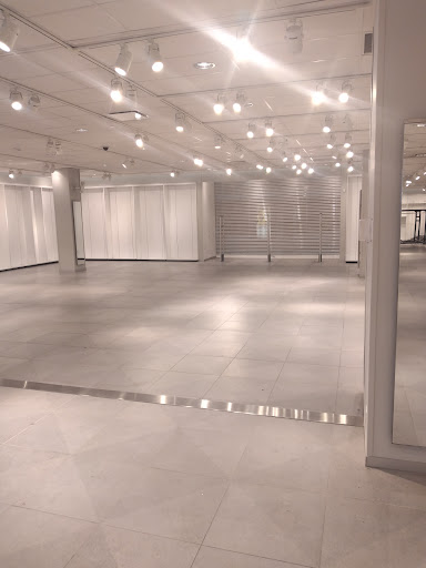 Clothing Store «H&M», reviews and photos, 49 W Maryland St #166, Indianapolis, IN 46204, USA