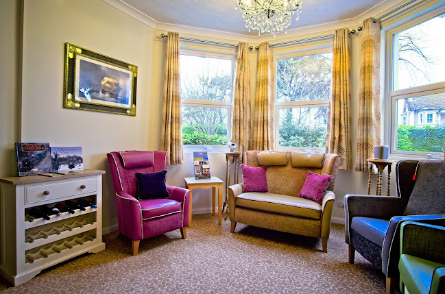 Comments and reviews of St Georges Lodge Residential Care Home