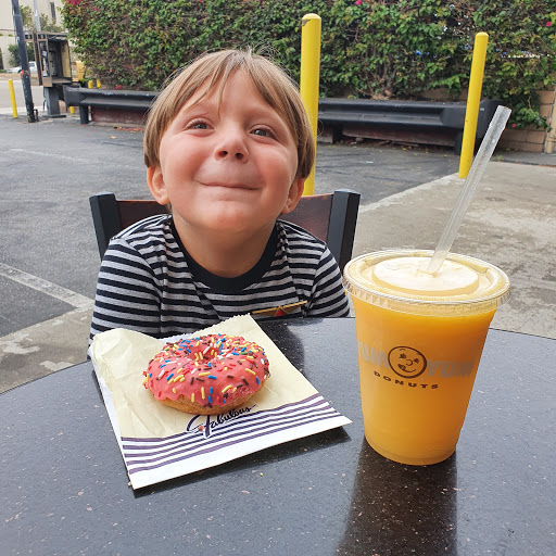 Donut Shop «Yum Yum Donuts», reviews and photos, 8139 W Manchester Ave, Playa Del Rey, CA 90293, USA