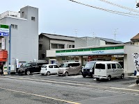 ファミリーマート 皆実町一丁目店