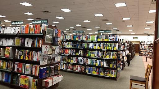 Book Store «Barnes & Noble», reviews and photos, 2443 Vestal Pkwy E, Vestal, NY 13850, USA