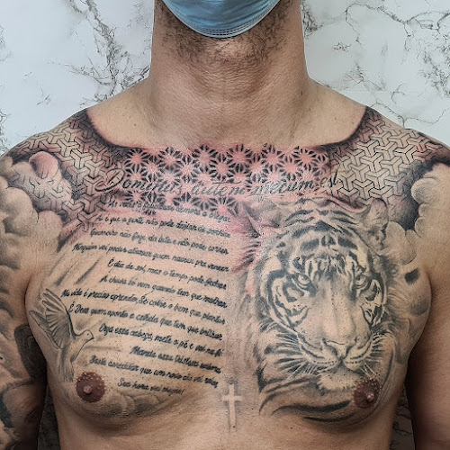 Grunge Tattoo - Estúdio de tatuagem