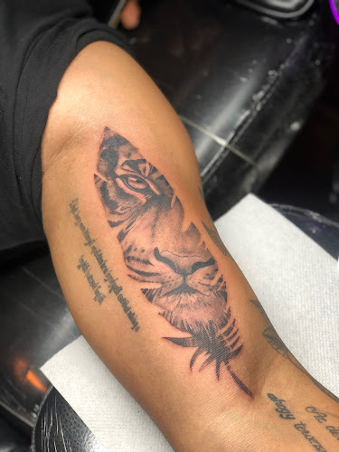 Corneel Tattoo - Tetoválószalon