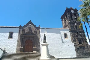 Plaza de Canarias image