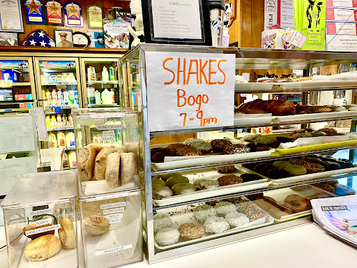 Ice Cream Shop «Washtenaw Dairy», reviews and photos, 602 S Ashley St, Ann Arbor, MI 48103, USA