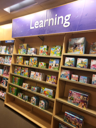 Book Store «Barnes & Noble Booksellers The Shops at River Crossing», reviews and photos, 8675 River Crossing Blvd, Indianapolis, IN 46240, USA