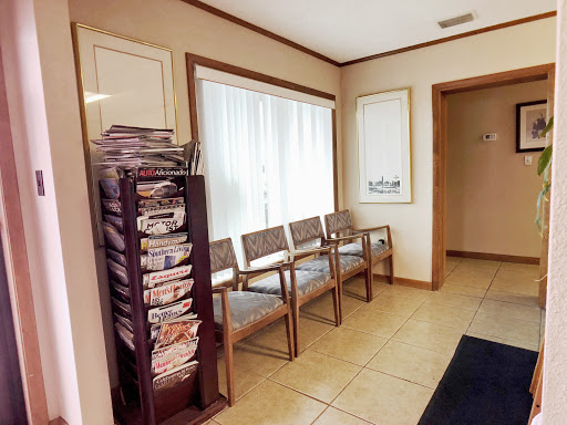 Used Car Dealer «Yerton Leasing & Auto Sales», reviews and photos, 1002 E Main St, Lakeland, FL 33801, USA