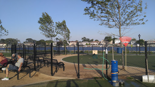 Dog Park «Bay Park Dog Park», reviews and photos, 2 Marjorie Ln, East Rockaway, NY 11518, USA