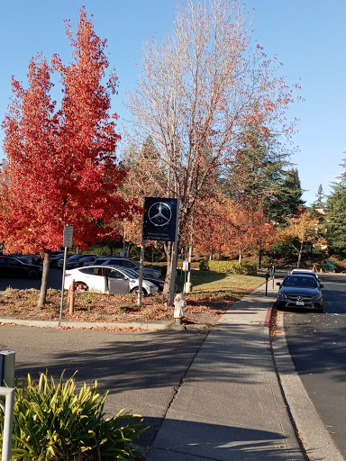 Mercedes Benz Dealer «Mercedes-Benz of Walnut Creek», reviews and photos, 1301 Parkside Dr, Walnut Creek, CA 94596, USA