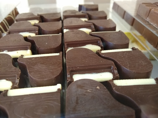 Geldhof Chocolates Lifestyle Crossing