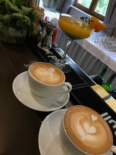 Coffee Break usługi baristyczne i barmańskie | Barman na Wesele Wrocław | Barista na Targi Wrocław