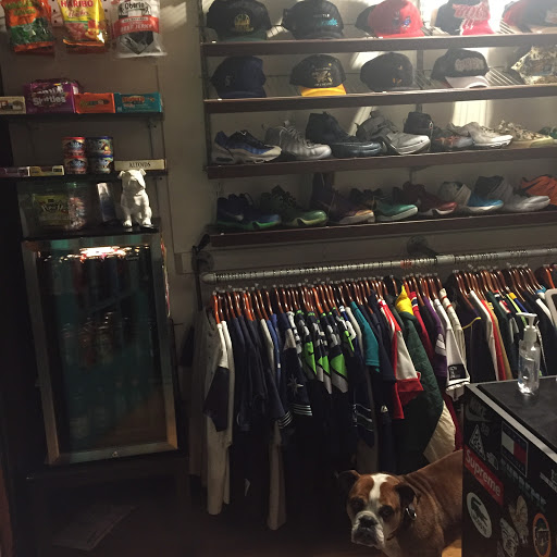 Thrift Store «Lucky Dog Clothing», reviews and photos, 8201 Greenwood Ave N, Seattle, WA 98103, USA