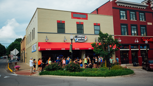 Running Soles, LLC, 16 Public Square, Elizabethtown, KY 42701, USA, 