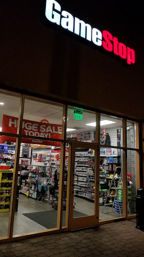 GameStop, 13210 Jamboree Rd, Irvine, CA 92602, USA, 