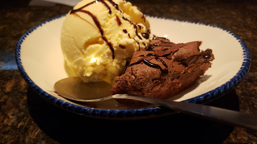 Shopping Mall «Crossroads Plaza», reviews and photos, 213 Crossroads Blvd, Cary, NC 27518, USA