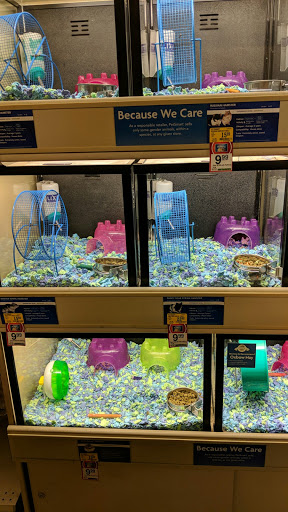 Pet Supply Store «PetSmart», reviews and photos, 730 S Sepulveda Blvd, El Segundo, CA 90245, USA