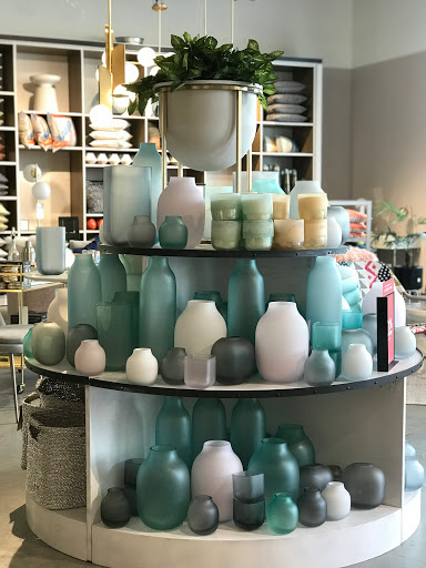 Furniture Store «west elm», reviews and photos, 248 E Colorado Blvd, Pasadena, CA 91101, USA